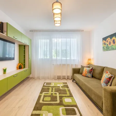 Springhome - Cozy Apartment With Balcony & Parking Brasov Exterior photo
