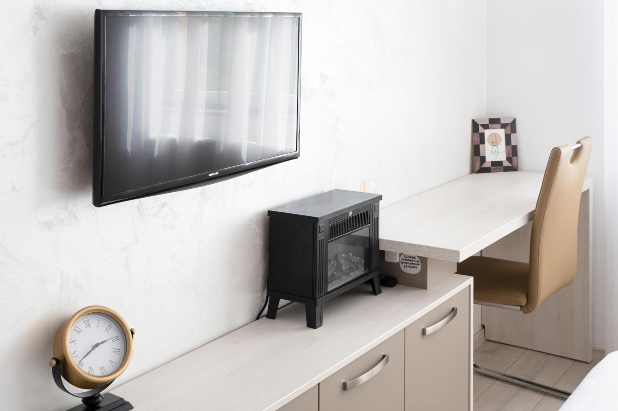 Springhome - Cozy With Balcony & Parking Brasov