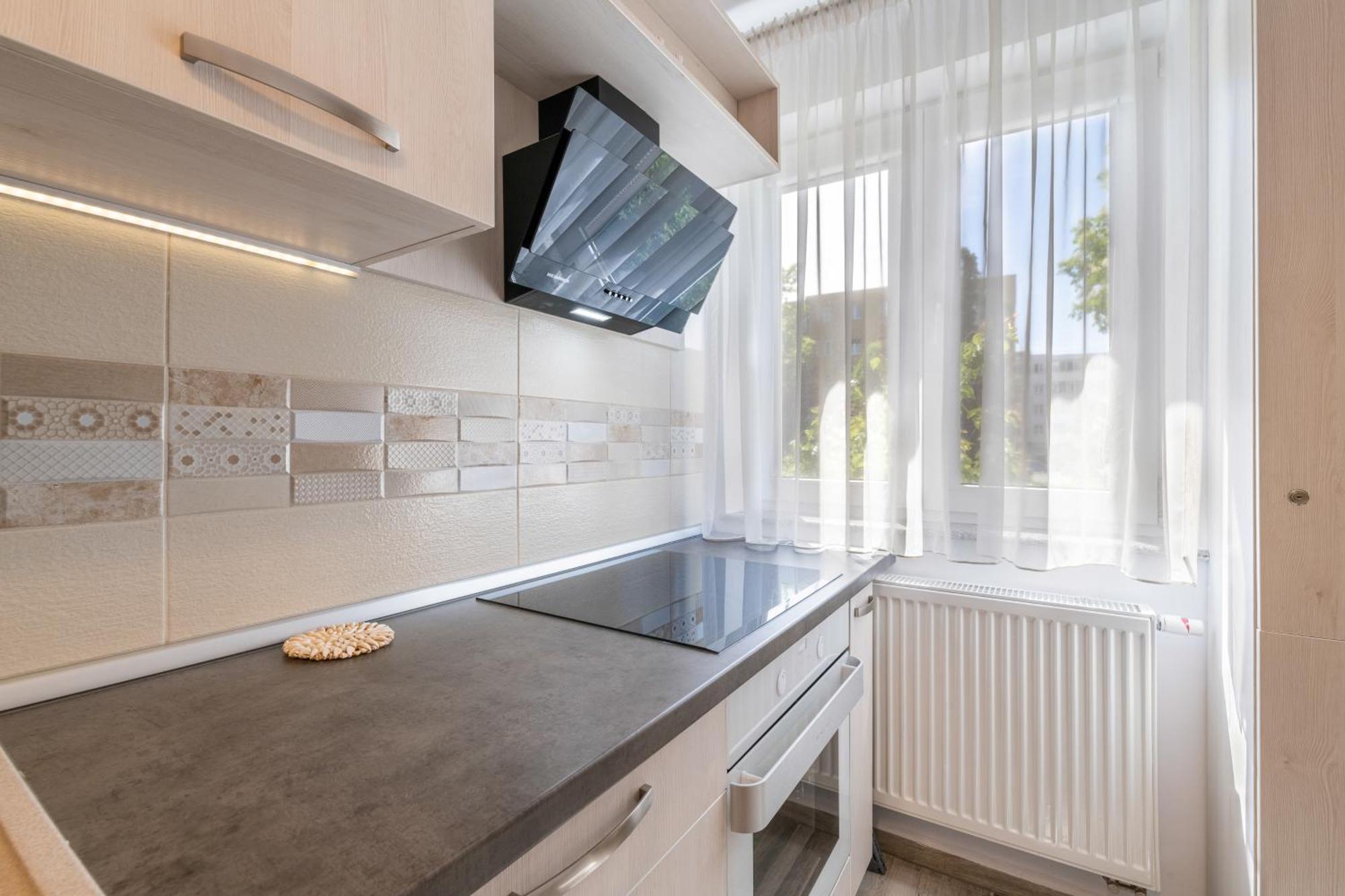 Springhome - Cozy With Balcony & Parking Apartment Brasov